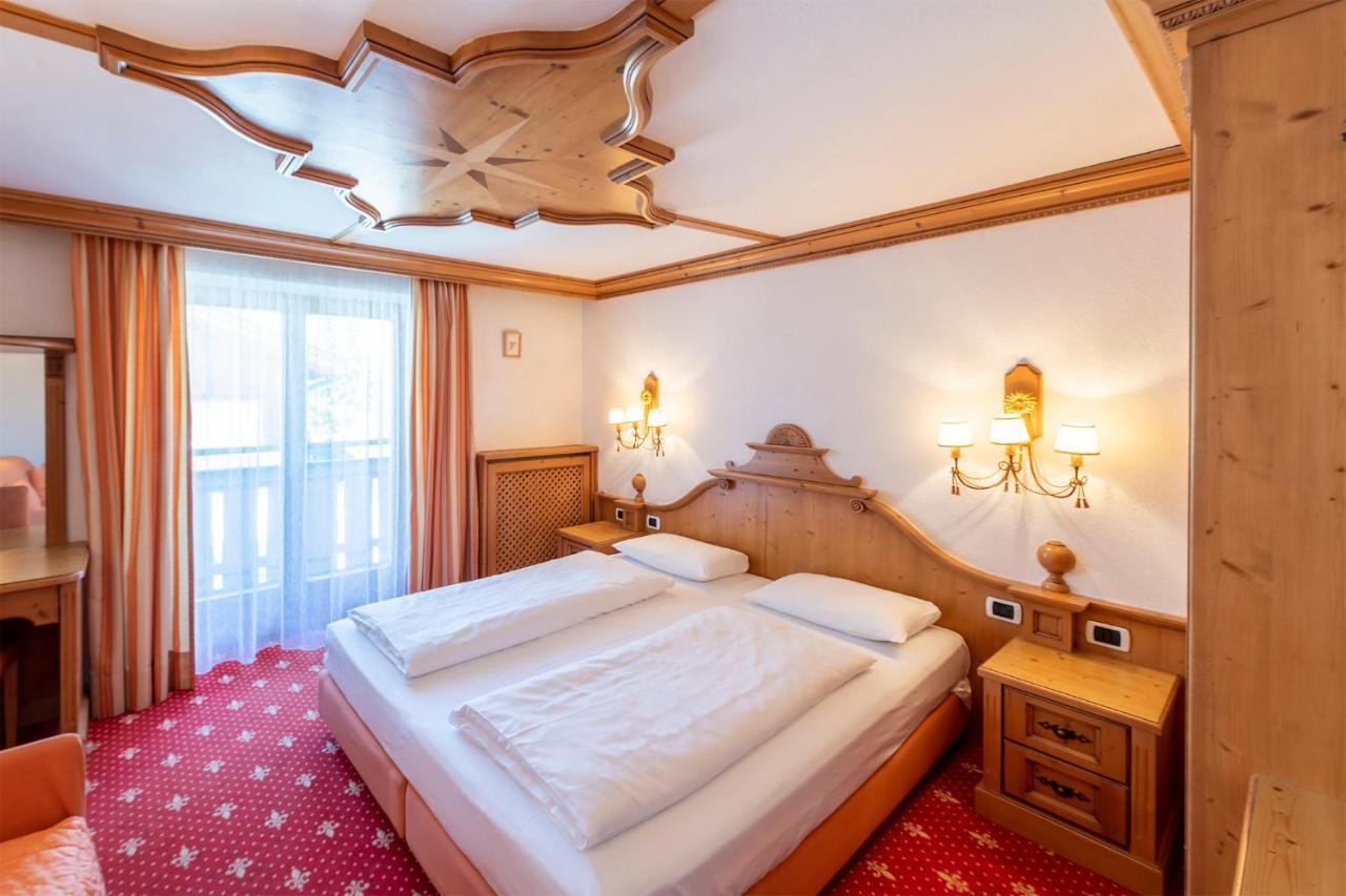 RESIDENCE BOSCO VERDE - Hotel Reviews (San Cassiano, Italy)